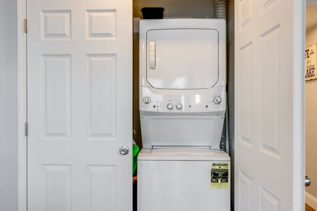 Bale Inn in-unit washer and dryer